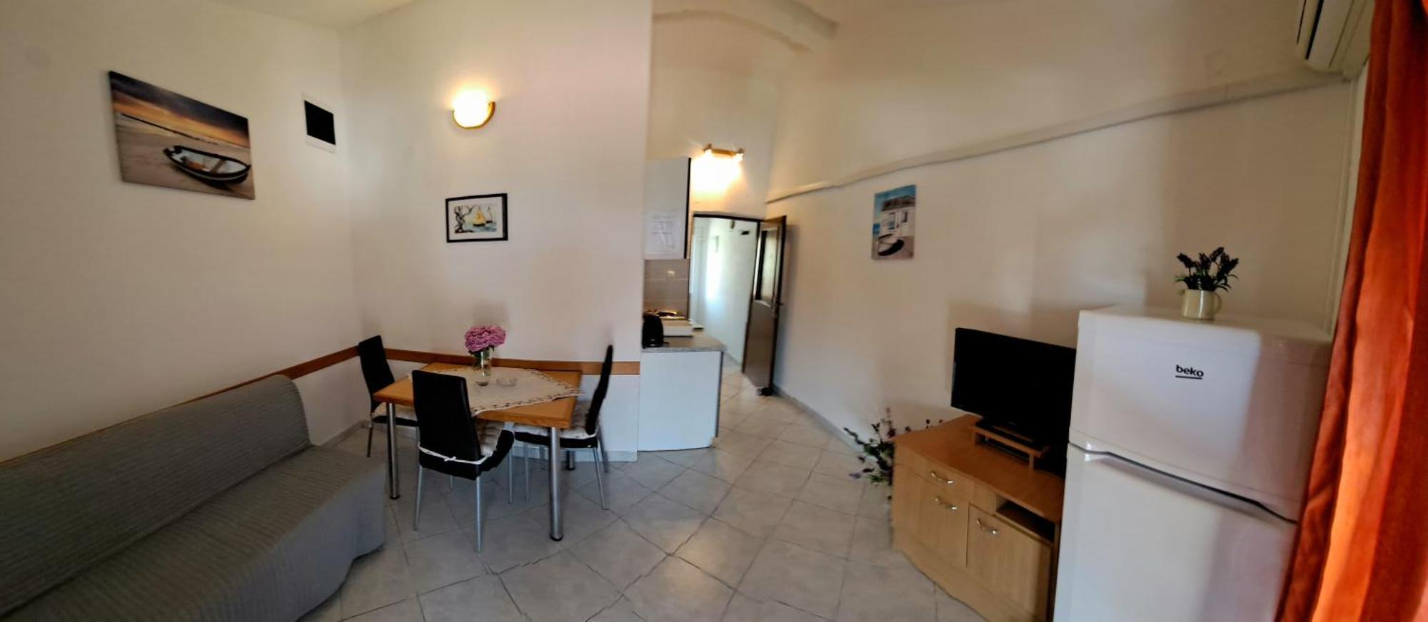 Apartments Toni Τρογκίρ Εξωτερικό φωτογραφία