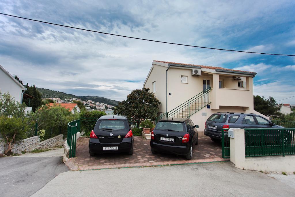 Apartments Toni Τρογκίρ Δωμάτιο φωτογραφία